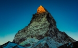 Zermatt: Skifahrern unterhalb des Matterhorn
