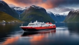 Entdecken Sie die Flotte der Hurtigruten Schiffe in Norwegen